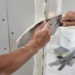 découvrez nos astuces pour réussir la pose de bandes joint placo sans bulles et obtenir une finition parfaite.